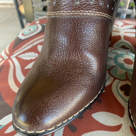 Women’s Sofft Brand Mules - Picture 7 of 7